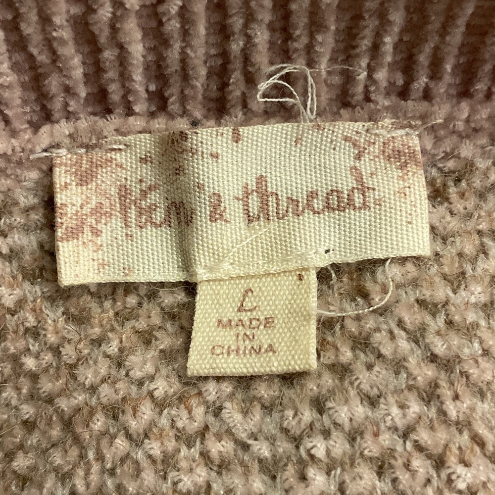 Chic Beige Patterned Sweater, Size L - image 2